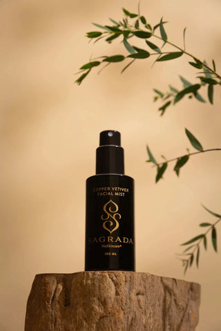 Bottle of Sagrada BioSkincare Copper Vetiver Facial Mist zoom out